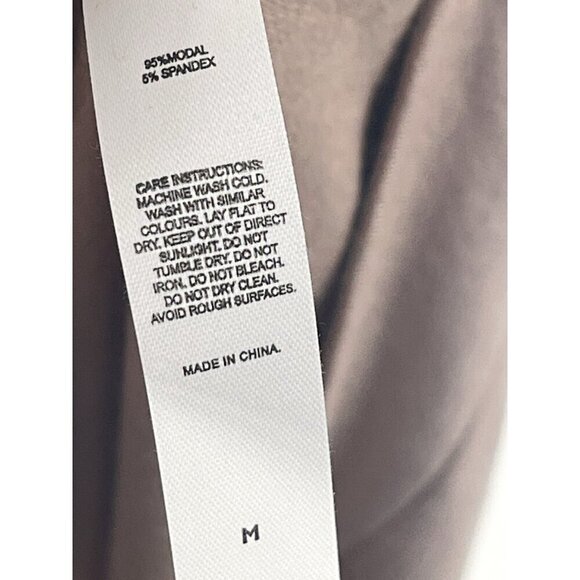 Leze the Label Shorts Tan Pull On Sz Womens Medium Stretch NWT - Picture 3 of 4